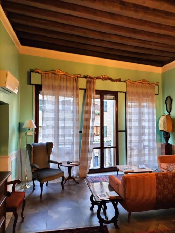 Luxury Apartment Near Rialto Bridge เวนิส ภายนอก รูปภาพ